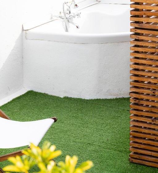 Общежитие Mapango Small Rooms