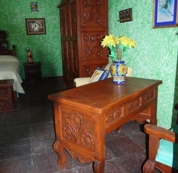 فندق صغير No Que No