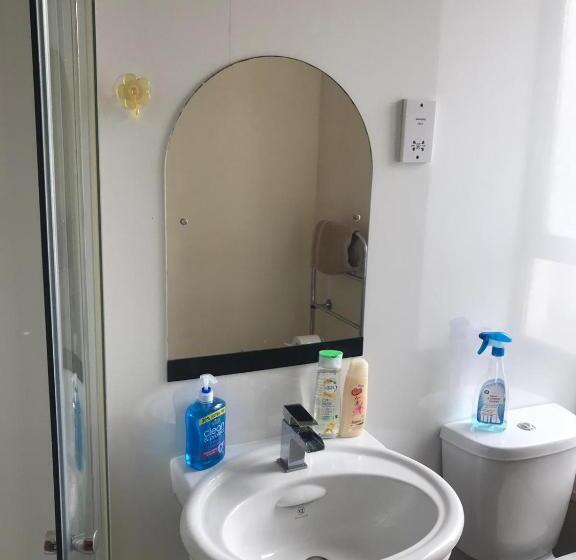 호스텔 Prime Location Rooms In High Street