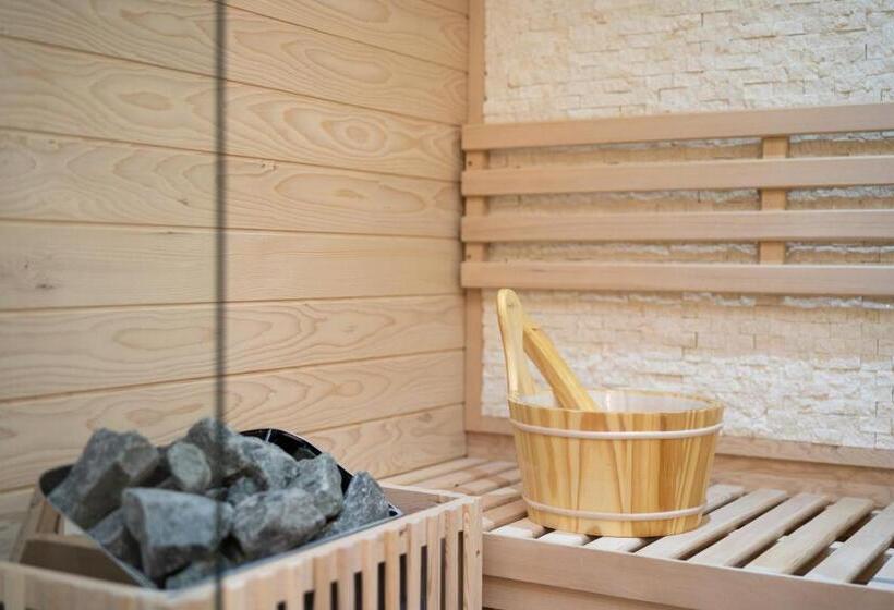 B&b Golden House & Spa