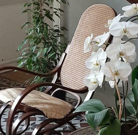 ベッドアンドブレックファースト Au Manoir De La Barre