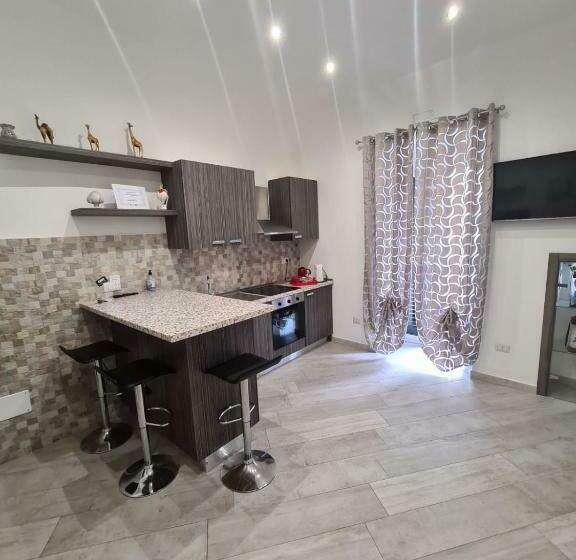 تختخواب و صبحانه Costantinopoli Suite