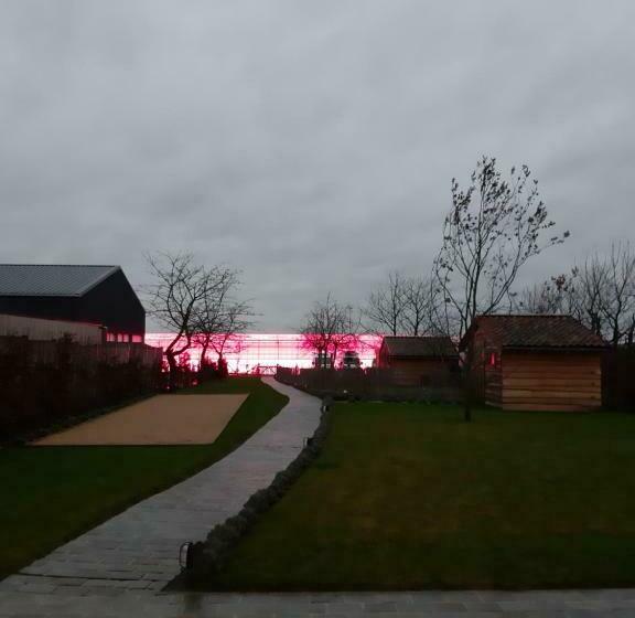 مبيت وإفطار De Bonderbei