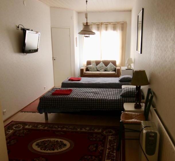 住宿加早餐  Käyrämön Keidas