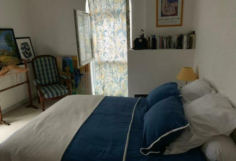 مبيت وإفطار La Grange