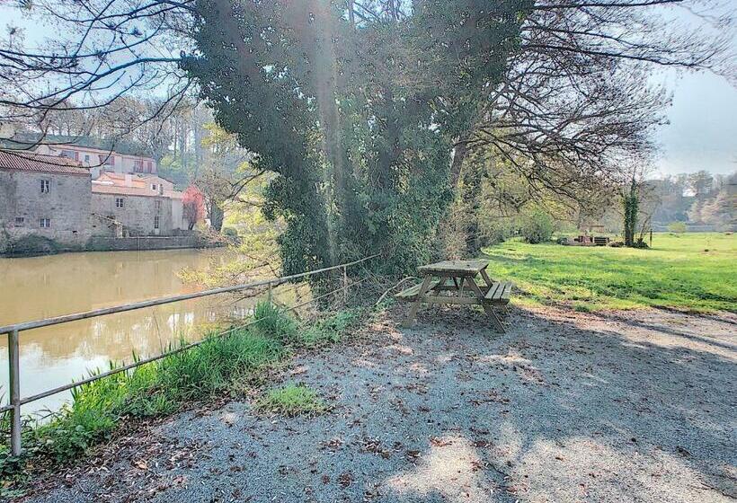 Bed and Breakfast Le Bord De Sèvre