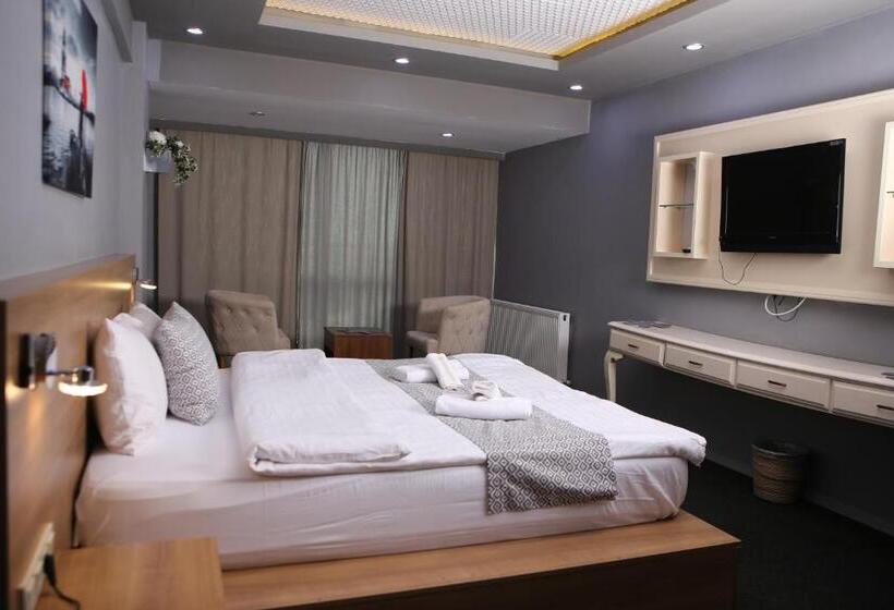 צימר Lily Airport Otel