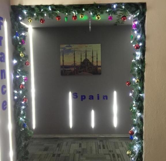 צימר Lily Airport Otel