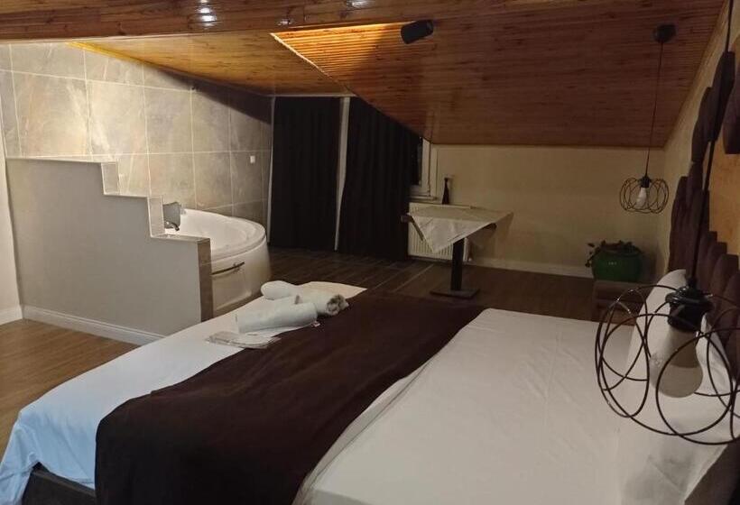 צימר Lily Airport Otel