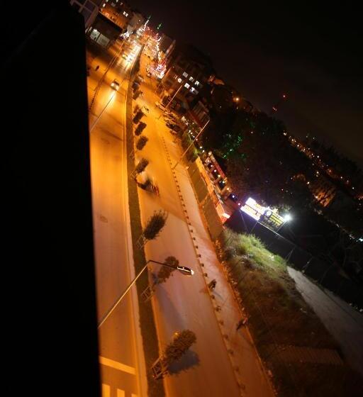 צימר Lily Airport Otel