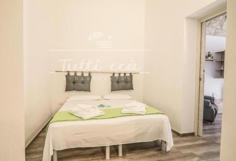 צימר Tutti Ccà Airport Rooms