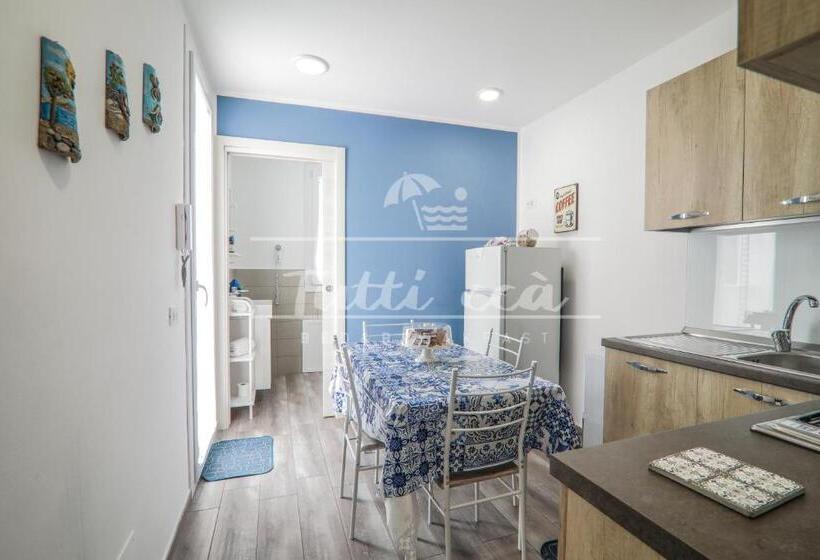 צימר Tutti Ccà Airport Rooms