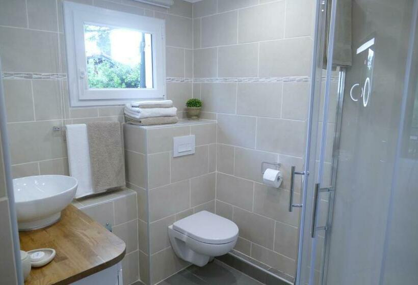 ベッドアンドブレックファースト Villa Les Quatre Vents