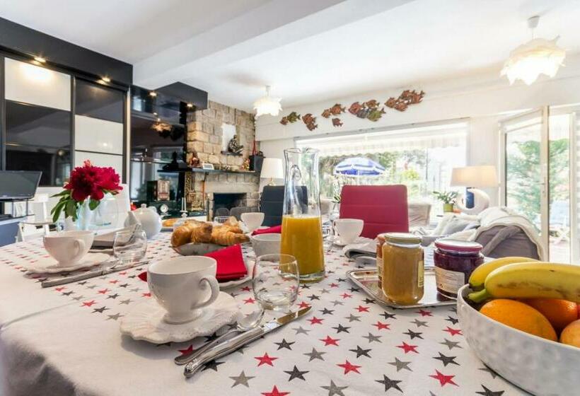 ベッドアンドブレックファースト Villa Les Quatre Vents