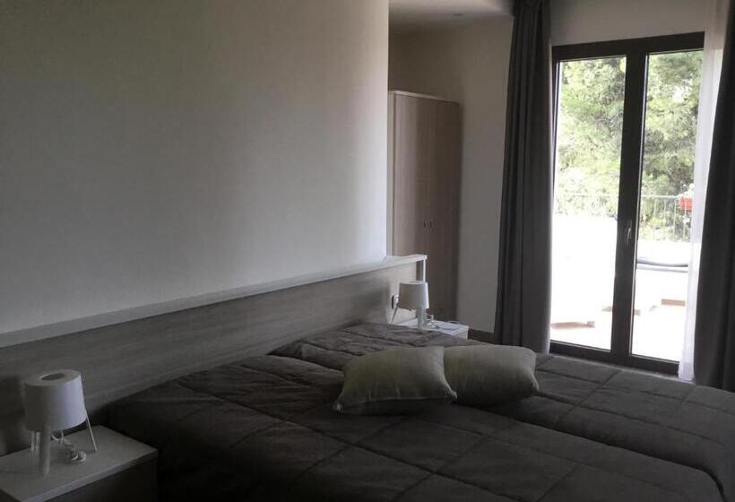 ベッドアンドブレックファースト Villa Niscima