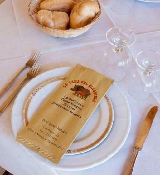 ホテル La Tana Del Cinghiale