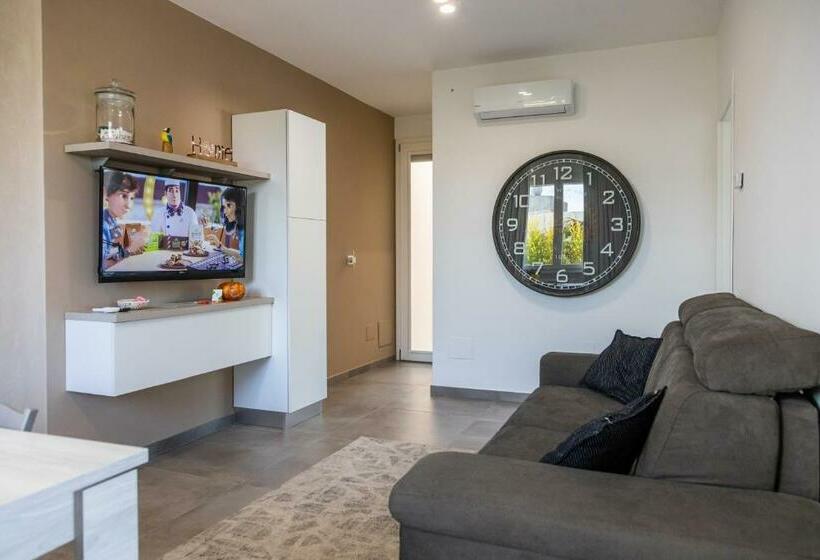 La Collina Di Montegrappa   Suites With Heated Private Pool   Suites With Shared Pool