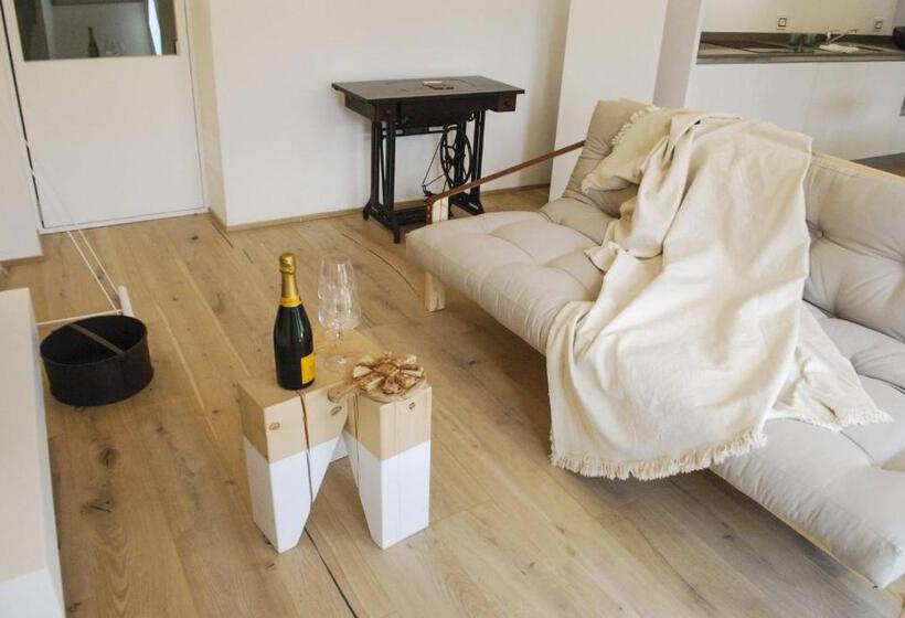 La Corte   Rebomaholidays