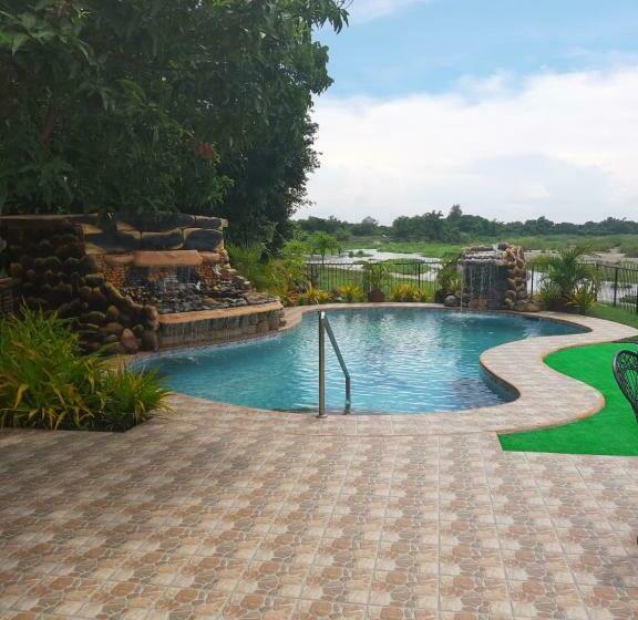 Monty S Riverside View Resort