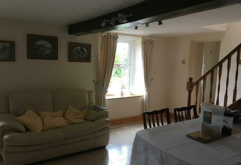 Moorclose Bed And Breakfast