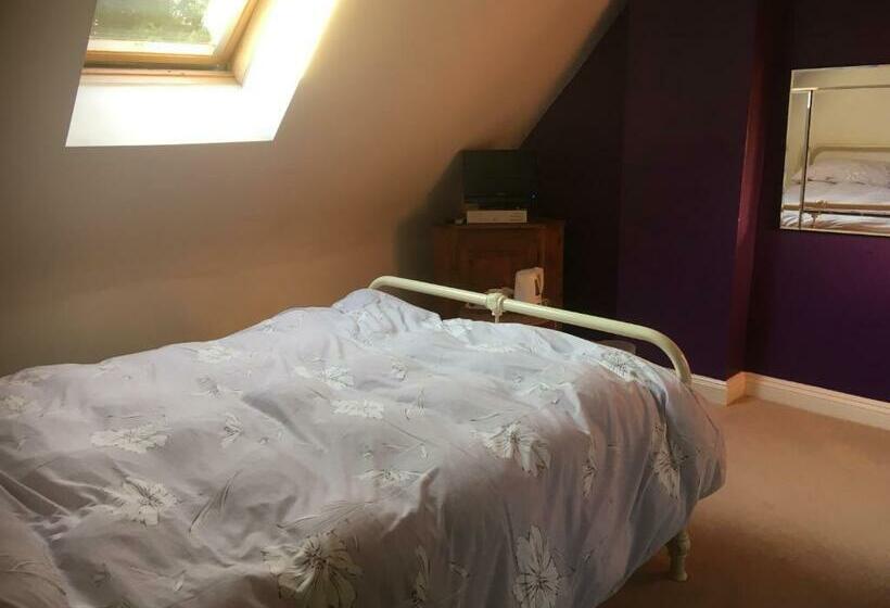 Moorclose Bed And Breakfast