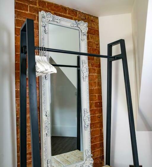 Nitehouse Serviced Apartments