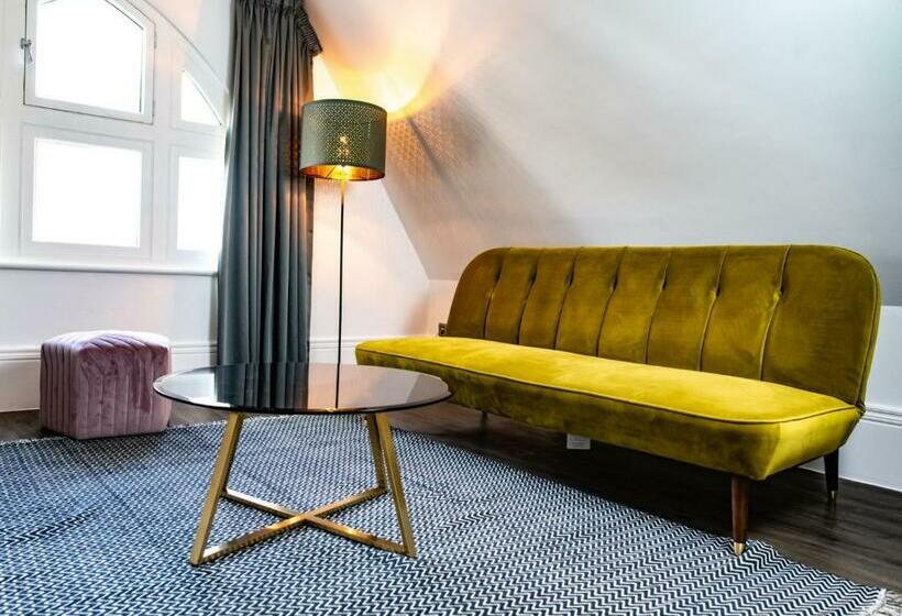 Nitehouse Serviced Apartments