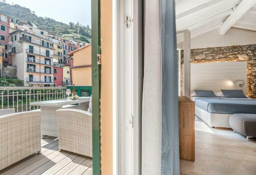 پانسیون Amanarola