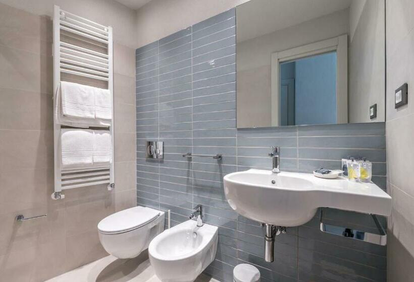 پانسیون Amanarola