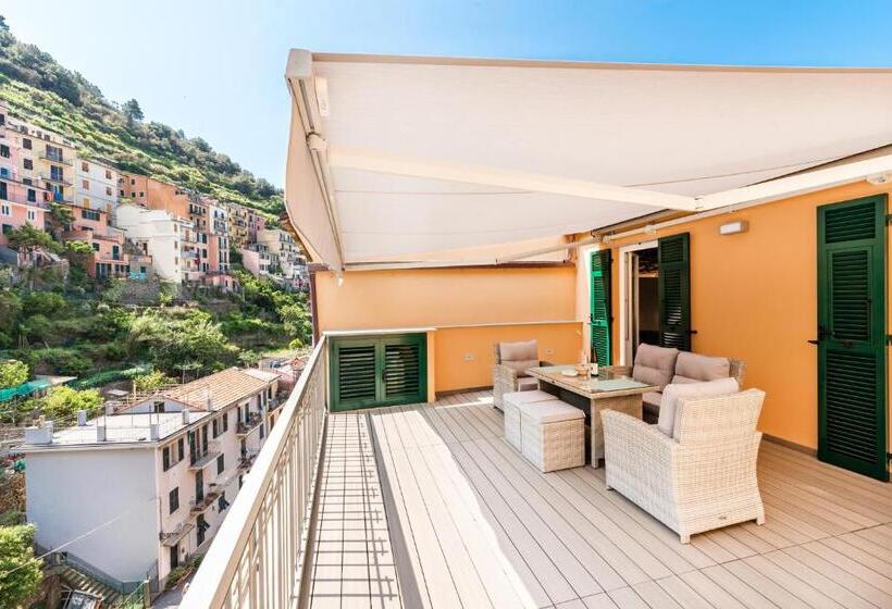 پانسیون Amanarola