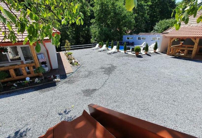 بنسيون Ati&hanna2