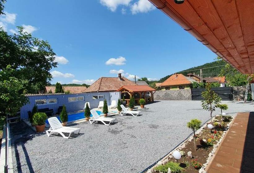 بنسيون Ati&hanna2