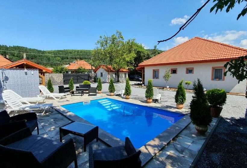 بنسيون Ati&hanna2