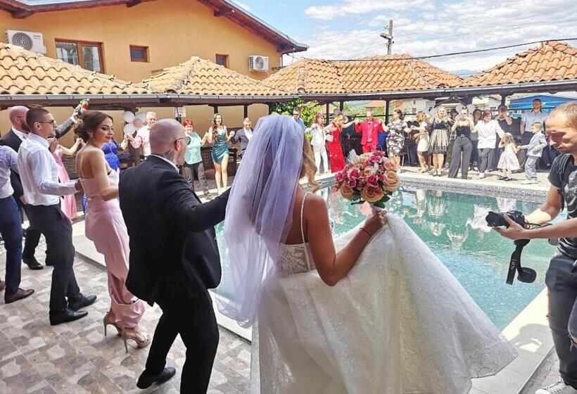 膳宿费 Bali Petrich