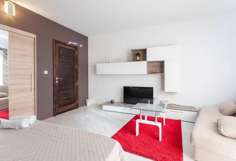 پانسیون Belvedere Airport Suites