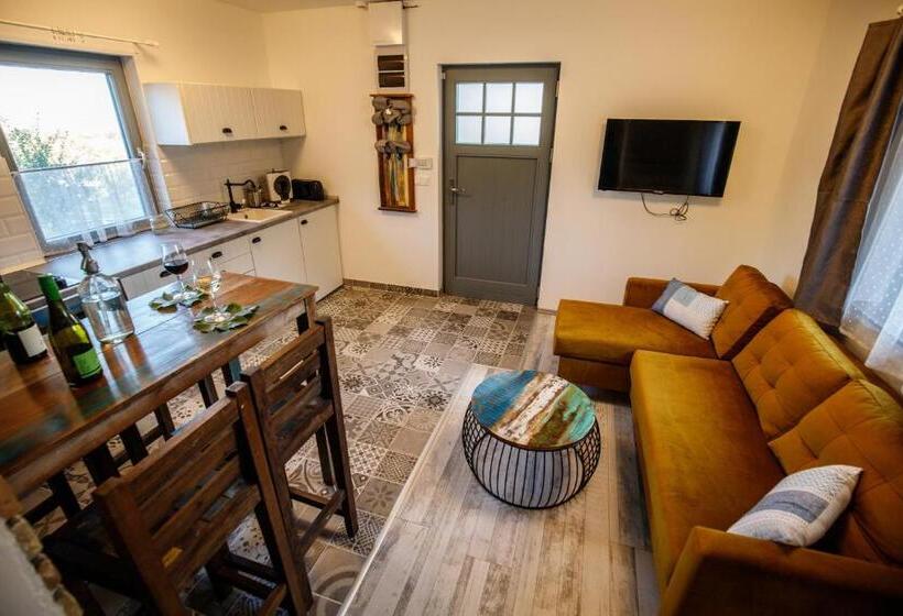 膳宿费 Borárium Vendégházak Néró Ház