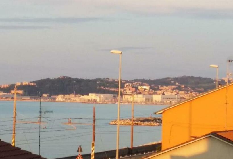 Пансион Carpe Diem Ancona