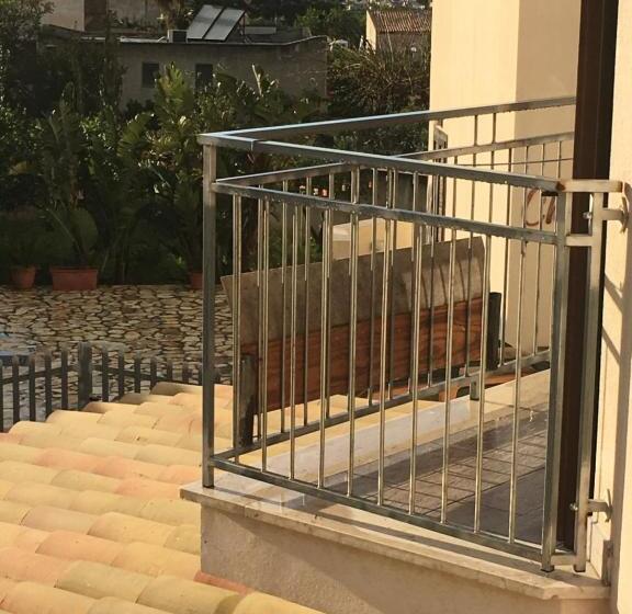 بنسيون Casa Regina