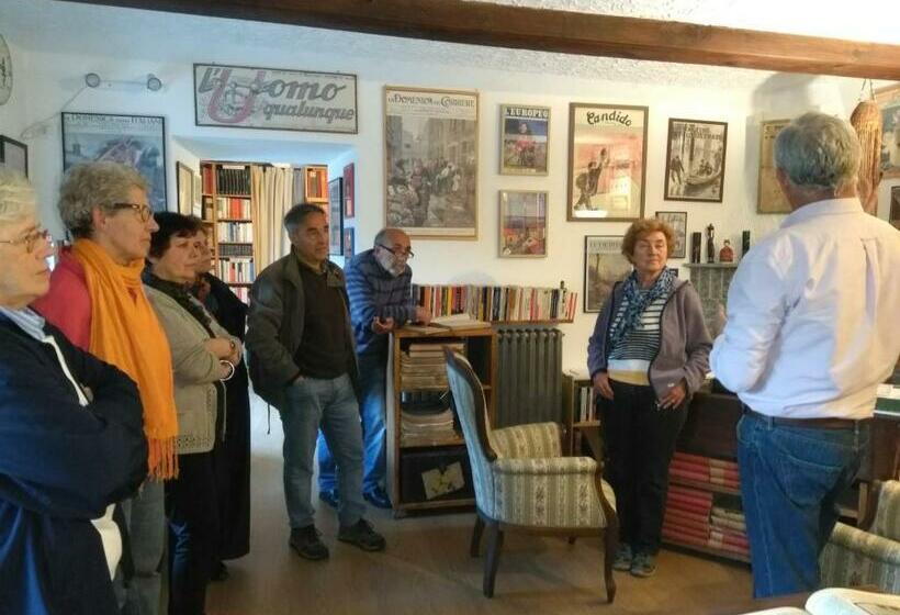 ペンション Emeroteca Del  900