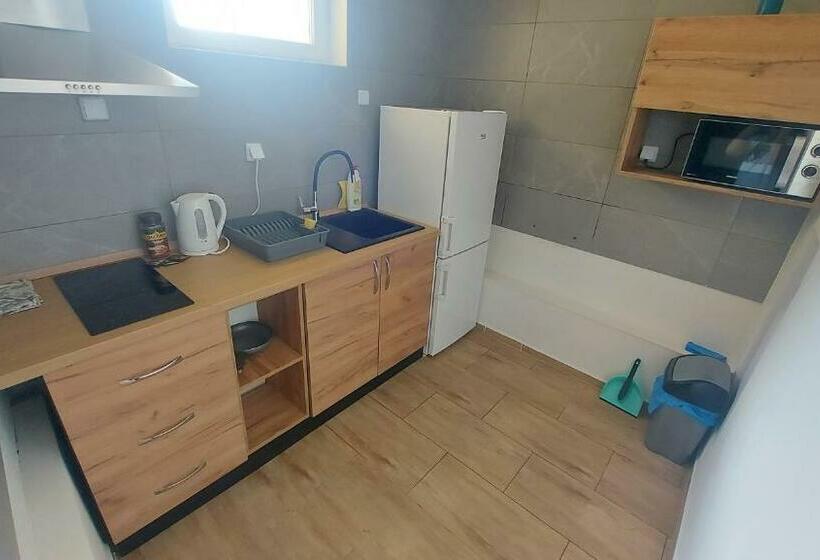ペンション Apartmány Podlavice