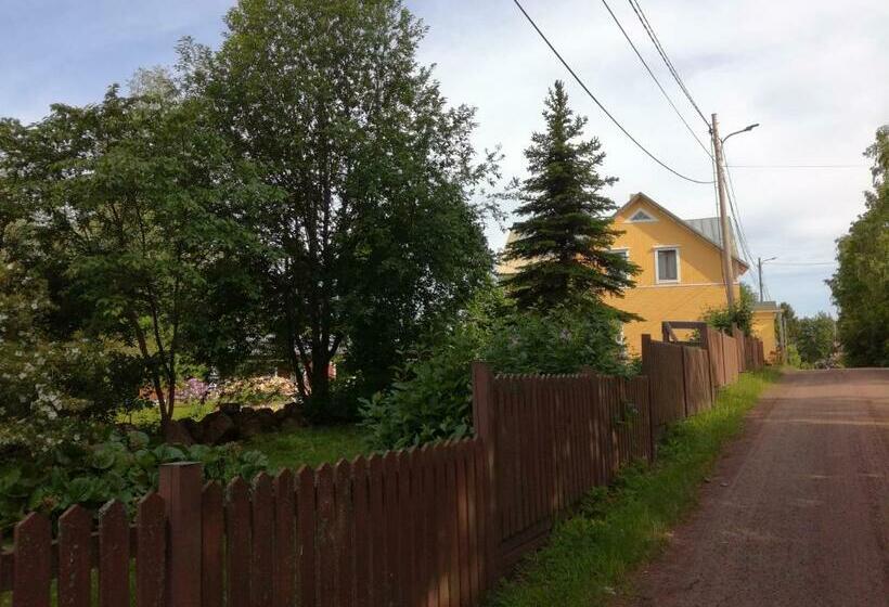 ペンション Guesthouse Lokinlaulu