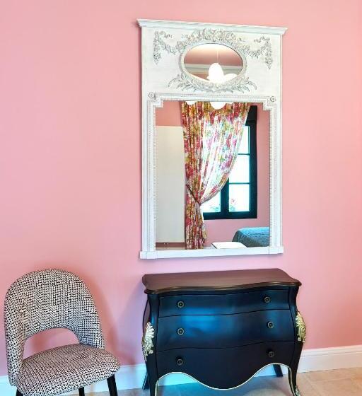 ペンション L Appartement Et Les Suites De Vjl..