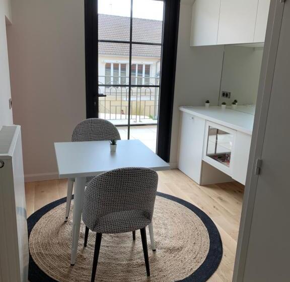 ペンション L Appartement Et Les Suites De Vjl..