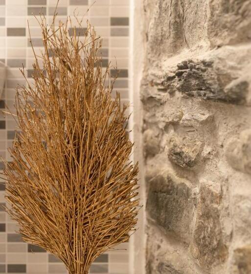 پانسیون L Emporios