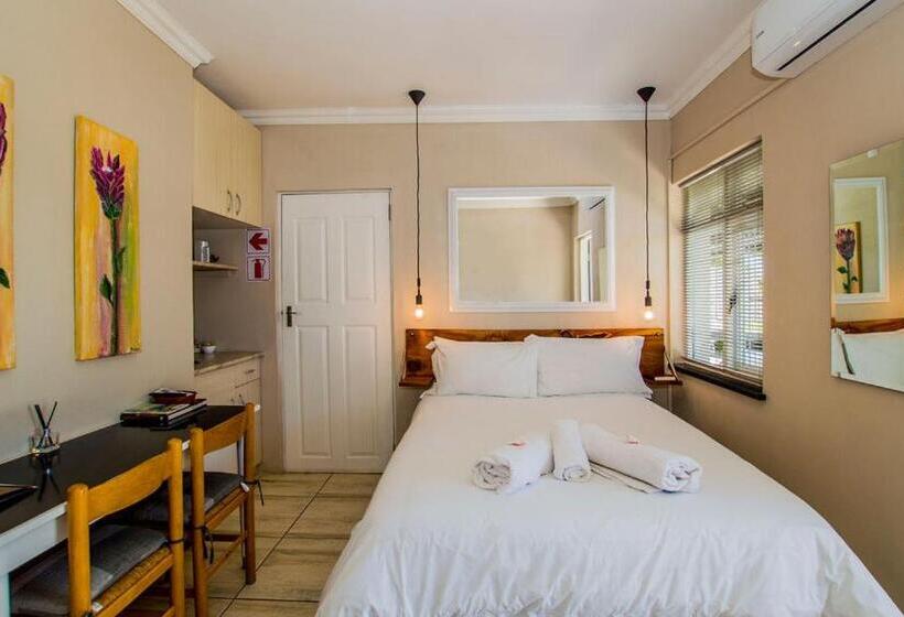 بنسيون Ladera   Vista Self Catering Guesthouse