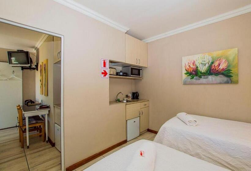 بنسيون Ladera   Vista Self Catering Guesthouse