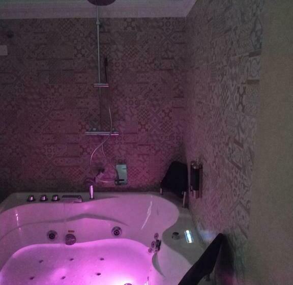 بنسيون Le Suite Del Teatro Cucinino Privato