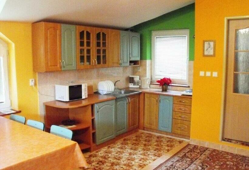 ペンション Penzión Bajo