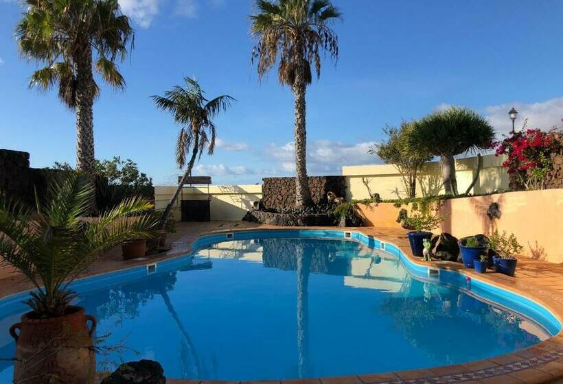 פנסיון Secret Chill Villa