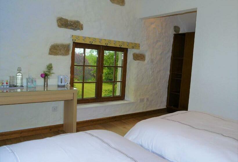 פנסיון The Coachhouse @ Kingsfort House